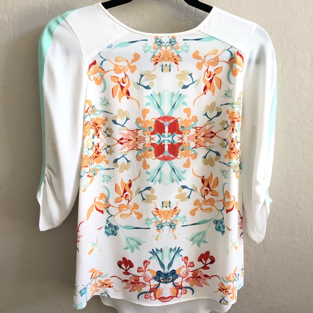 BCBG Maxazria Dress Top Blouse Shirt